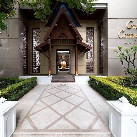 Grande Centre Point Ploenchit Hotel Банкок Екстериор снимка Entrance of Grande Centre Point Sukhumvit